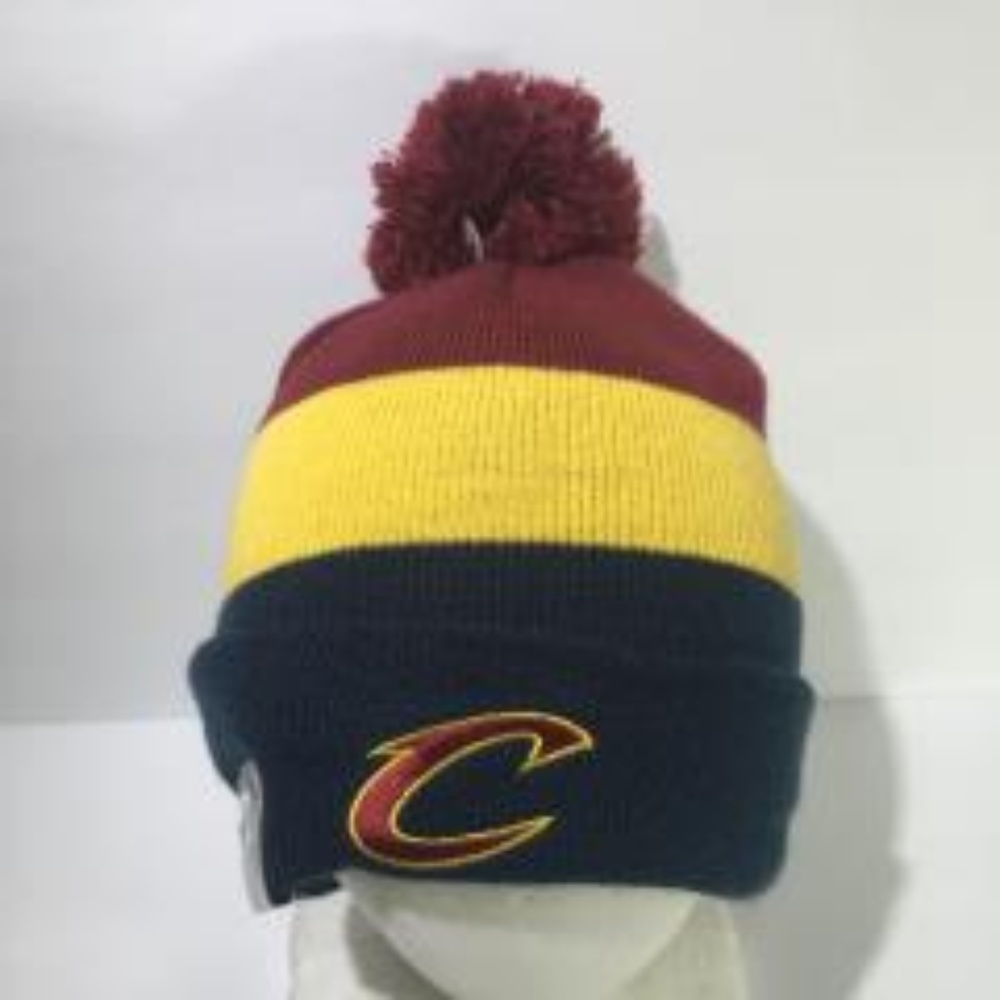 NBA Cleveland Cavaliers New Era Pom Beanie Winter